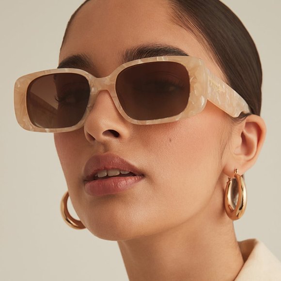 NEW Banbé The Heatherton Sunglasses in Pearl Tort-Amber Fade - Picture 1 of 7